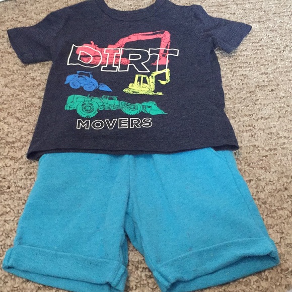Osh Kosh Shorts and Shirt Set - Picture 1 of 4